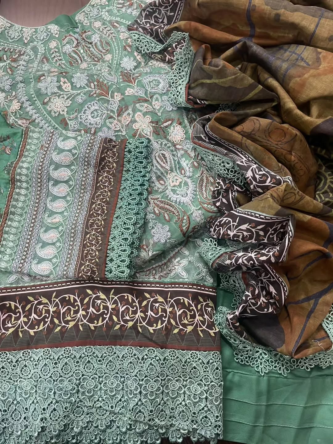 Noor Lawn 3-Piece Suit - Ready to Wear Elegance
