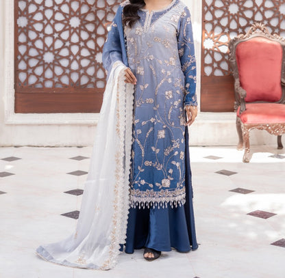 Nazneen: Luxury Silk Readymade 3-Piece