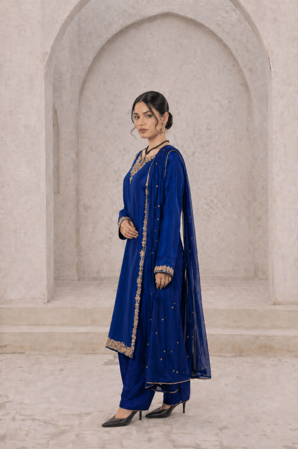 QL-PW26011-Premium Silk Readymade 3-Piece Suit - Queen Libas Pakistan