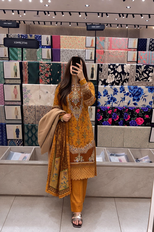 Pariza- Lawn Ready to Wear 3-Piece Suit