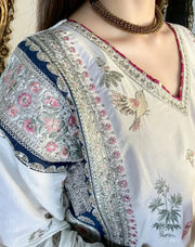 Ivory Kaftan